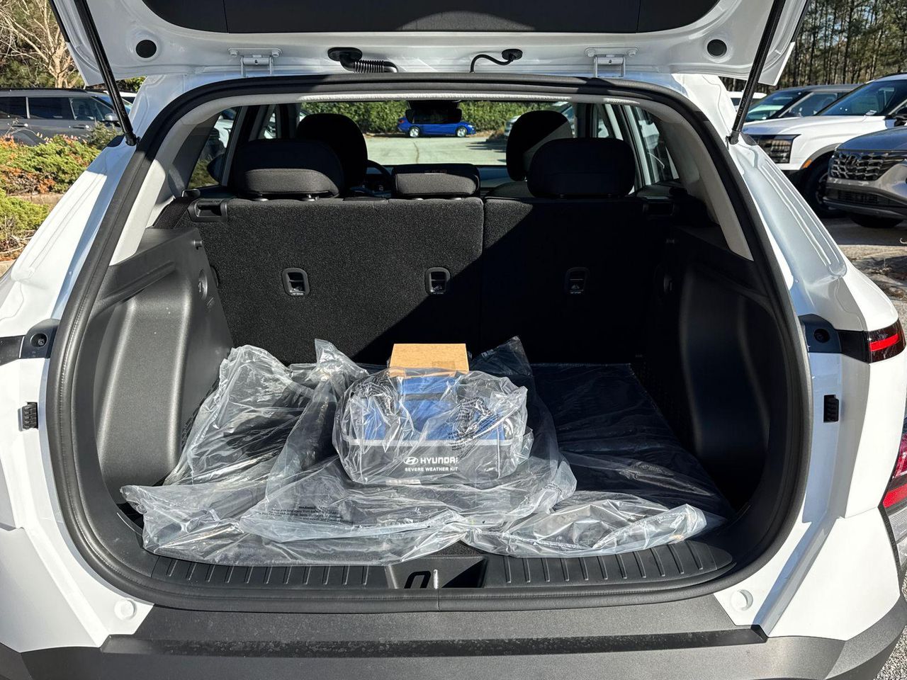 New 2026 White HYUNDAI SE FWD image 19