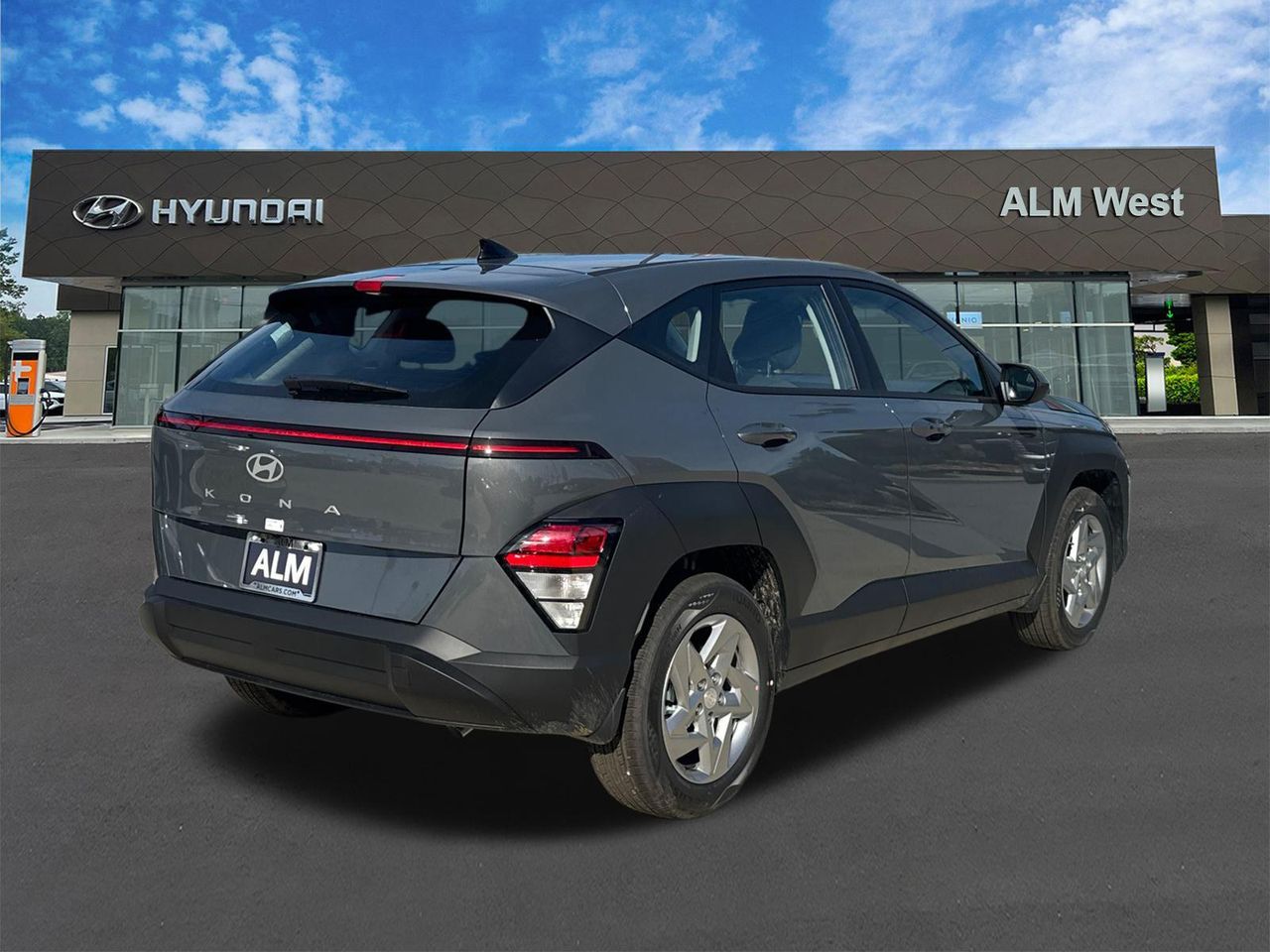 New 2026 Gray Pearl HYUNDAI SE FWD image 6