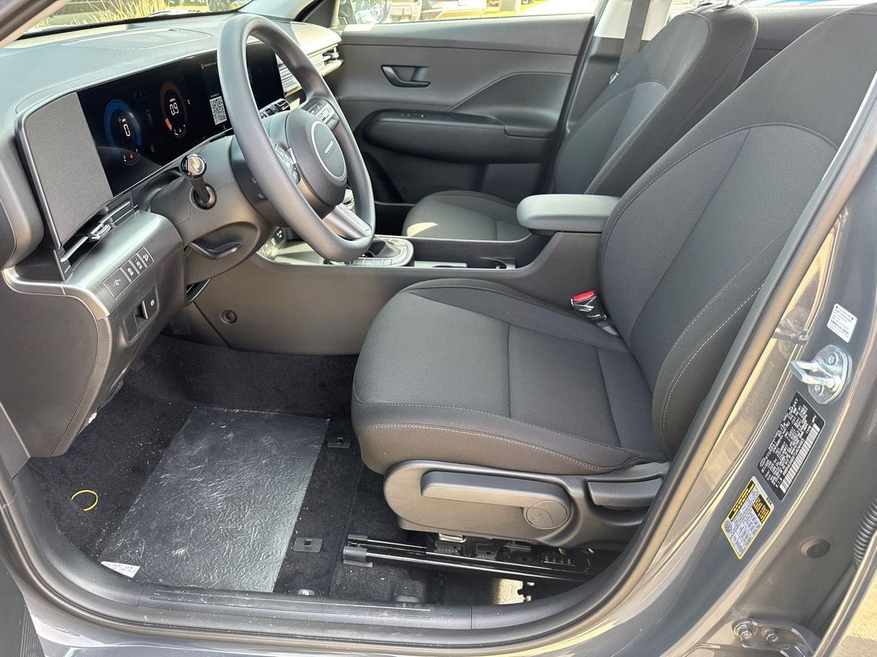 New 2026 Gray Pearl HYUNDAI SE FWD image 10