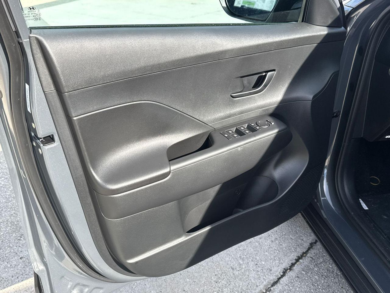 New 2026 Gray Pearl HYUNDAI SE FWD image 11
