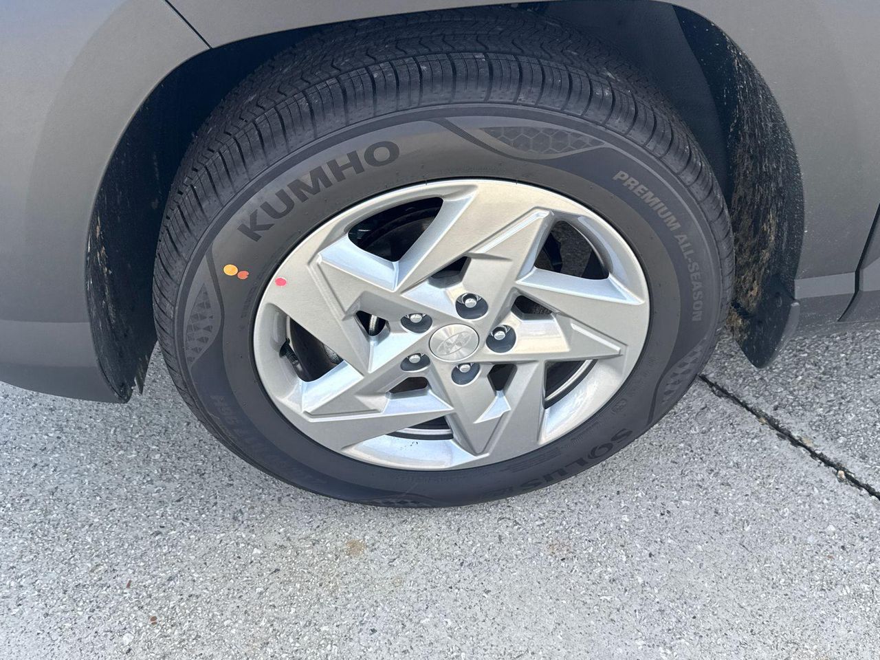 New 2026 Gray Pearl HYUNDAI SE FWD image 12