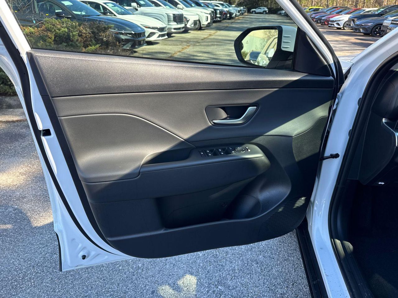 New 2026 White Hyundai Limited FWD image 11