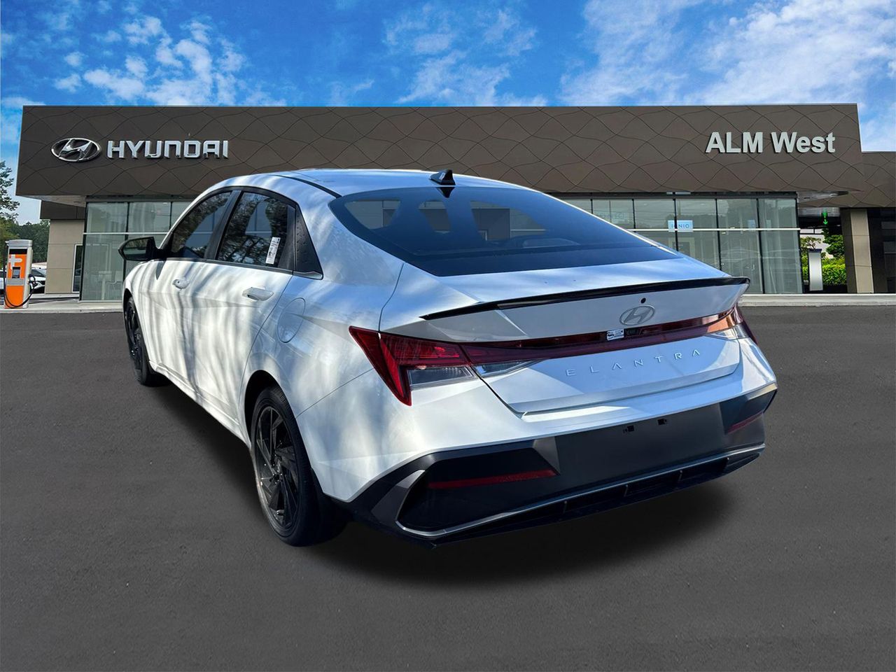 New 2026 White HYUNDAI SEL Sport image 8