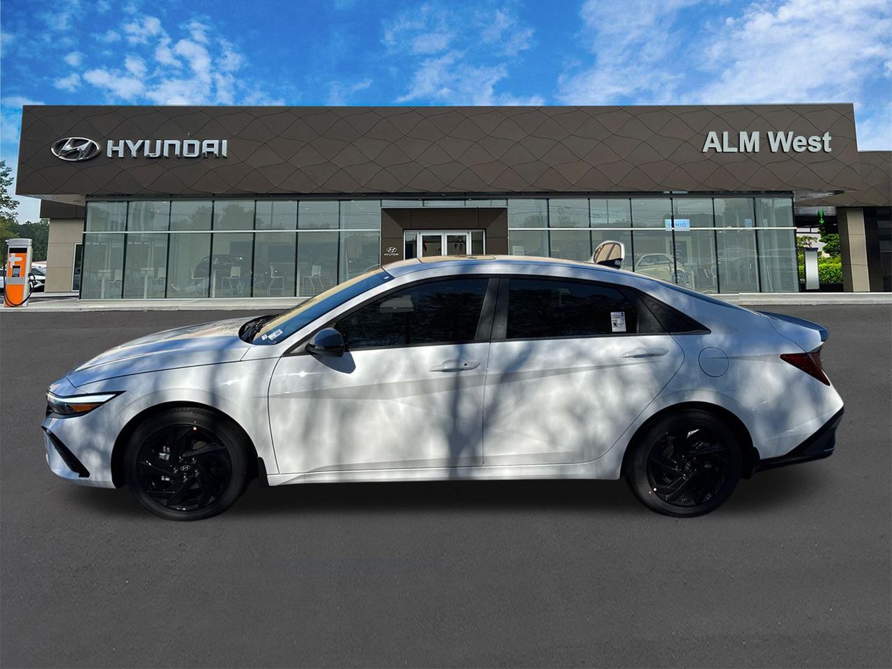 New 2026 White HYUNDAI SEL Sport image 9