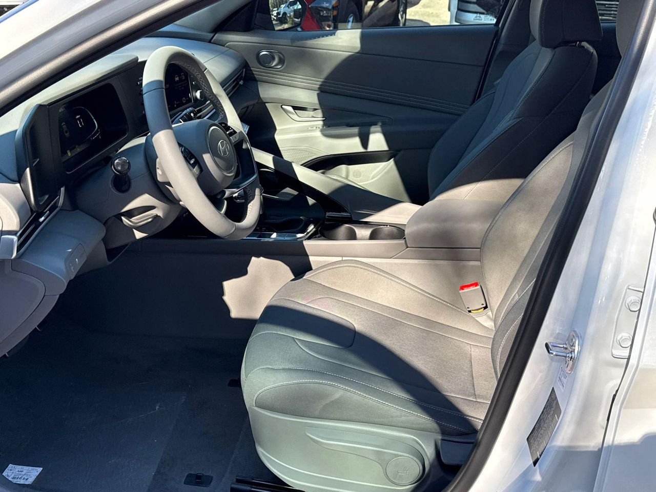 New 2026 White HYUNDAI SEL Sport image 10