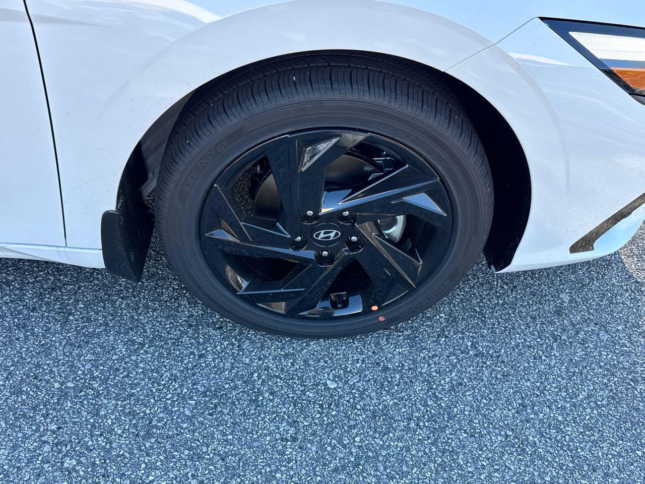 New 2026 White HYUNDAI SEL Sport image 13