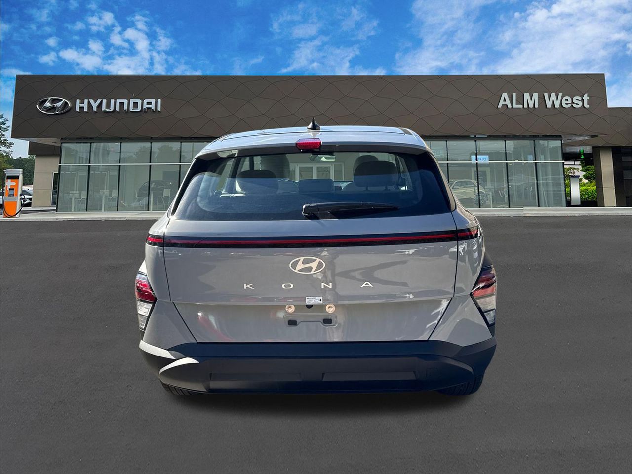 New 2026 Cyber Gray Metallic HYUNDAI SE FWD image 7