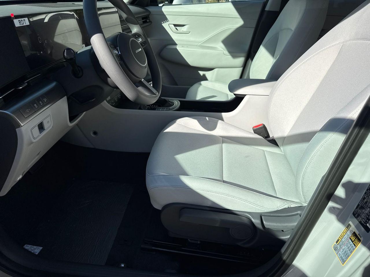New 2026 Cyber Gray Metallic HYUNDAI SE FWD image 10