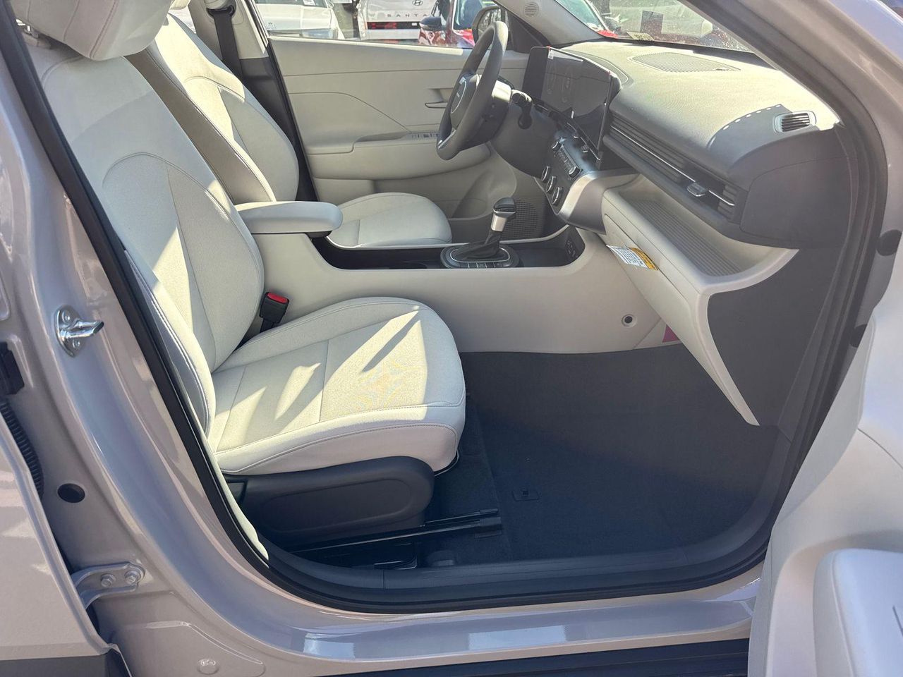 New 2026 Cyber Gray Metallic HYUNDAI SE FWD image 14