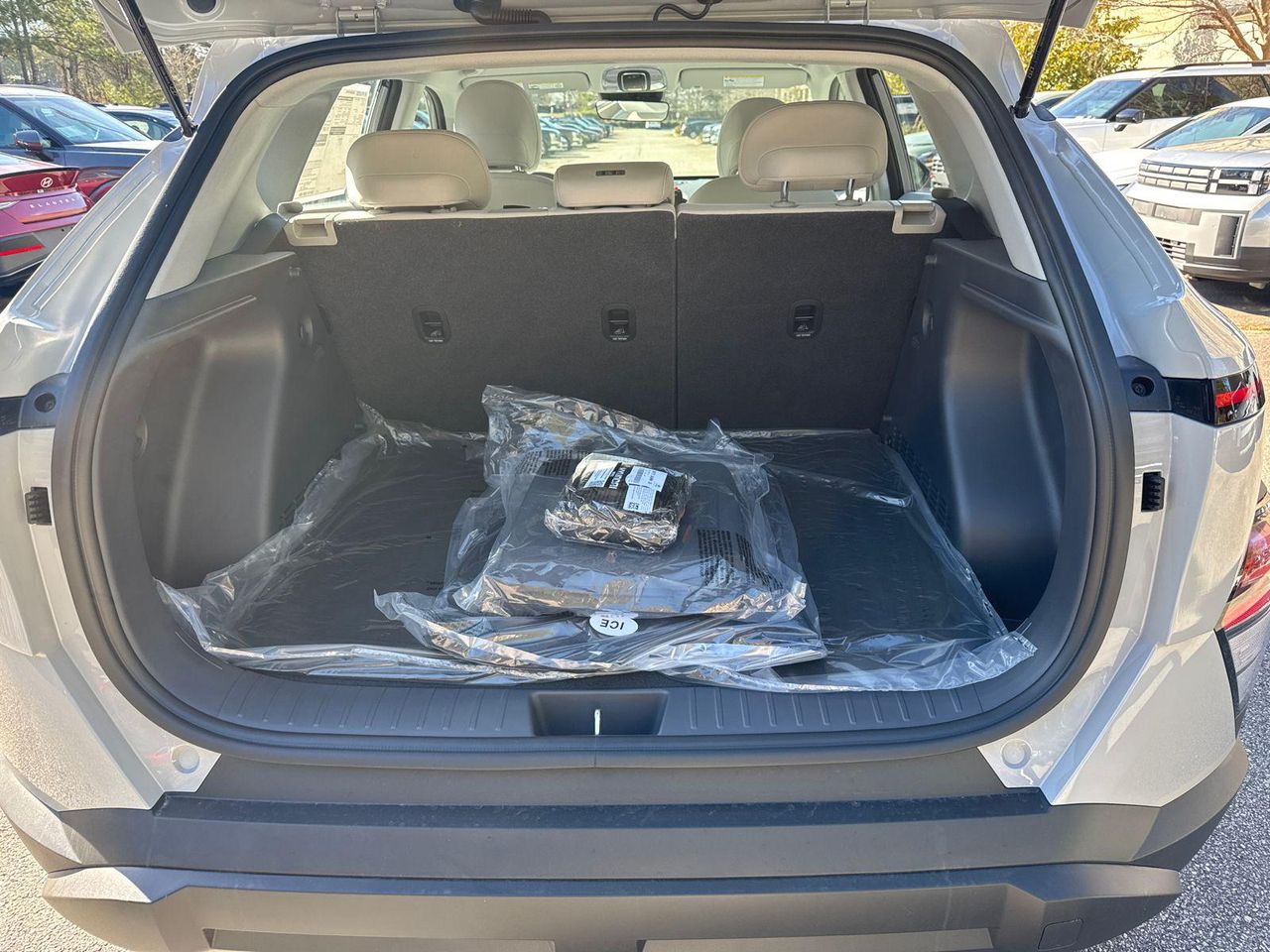 New 2026 Cyber Gray Metallic HYUNDAI SE FWD image 19
