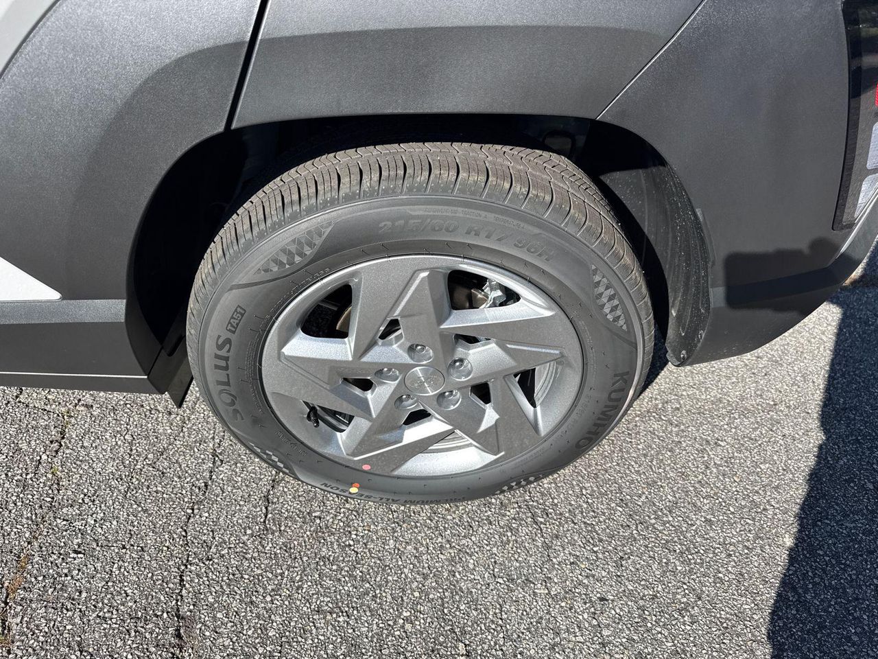 New 2026 Cyber Gray Metallic HYUNDAI SE FWD image 20