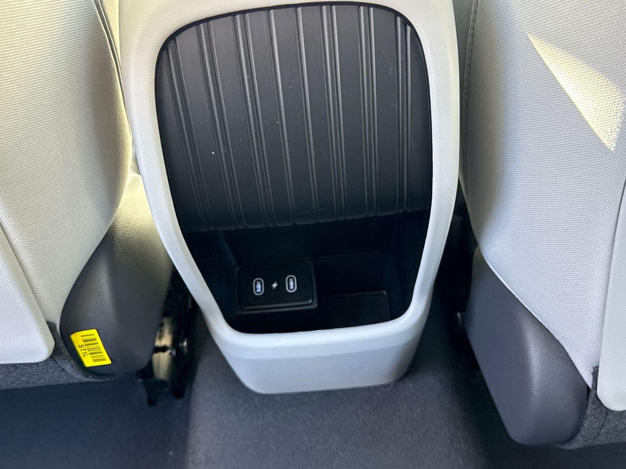 New 2026 Cyber Gray Metallic HYUNDAI SE FWD image 25