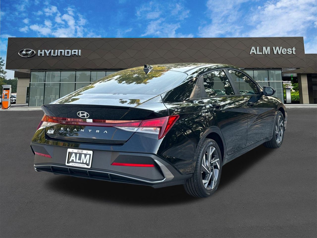 New 2025 Abyss Black HYUNDAI SEL Sport image 6