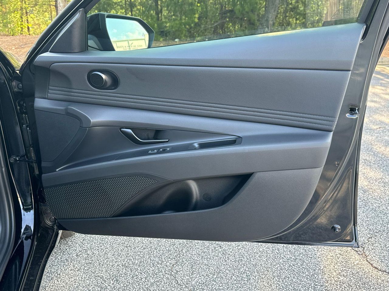 New 2025 Abyss Black HYUNDAI SEL Sport image 15