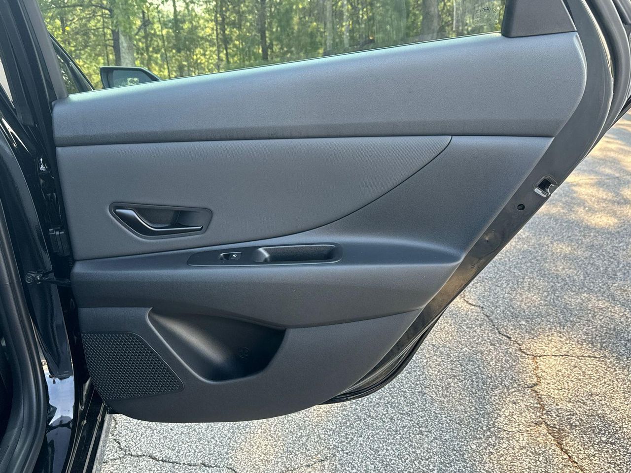 New 2025 Abyss Black HYUNDAI SEL Sport image 17