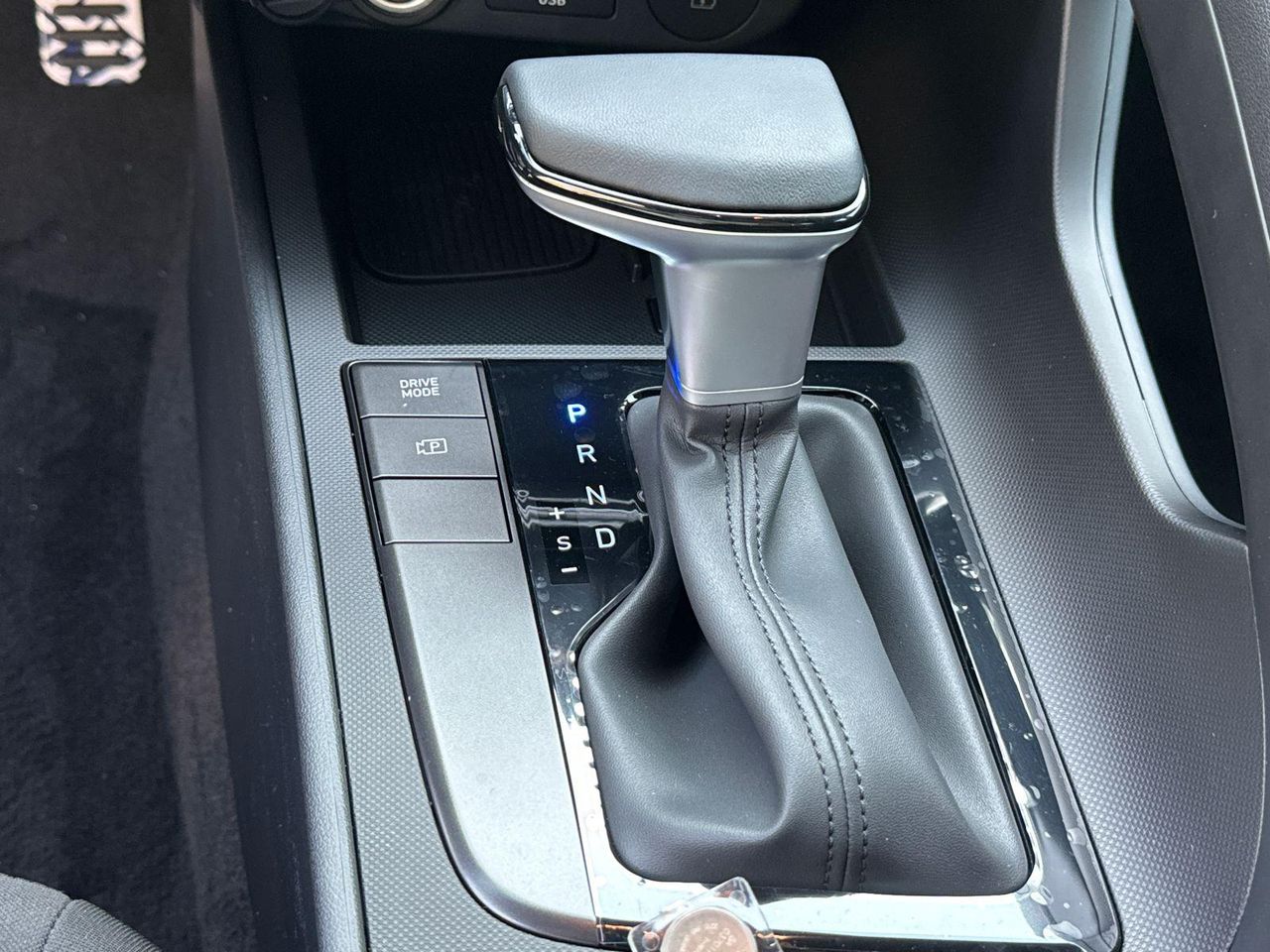 New 2025 Abyss Black HYUNDAI SEL Sport image 34