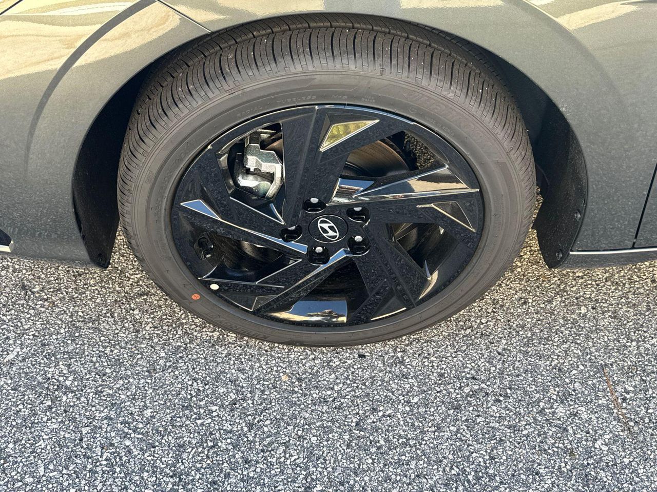 New 2026 Gray HYUNDAI SEL Sport Premium image 12