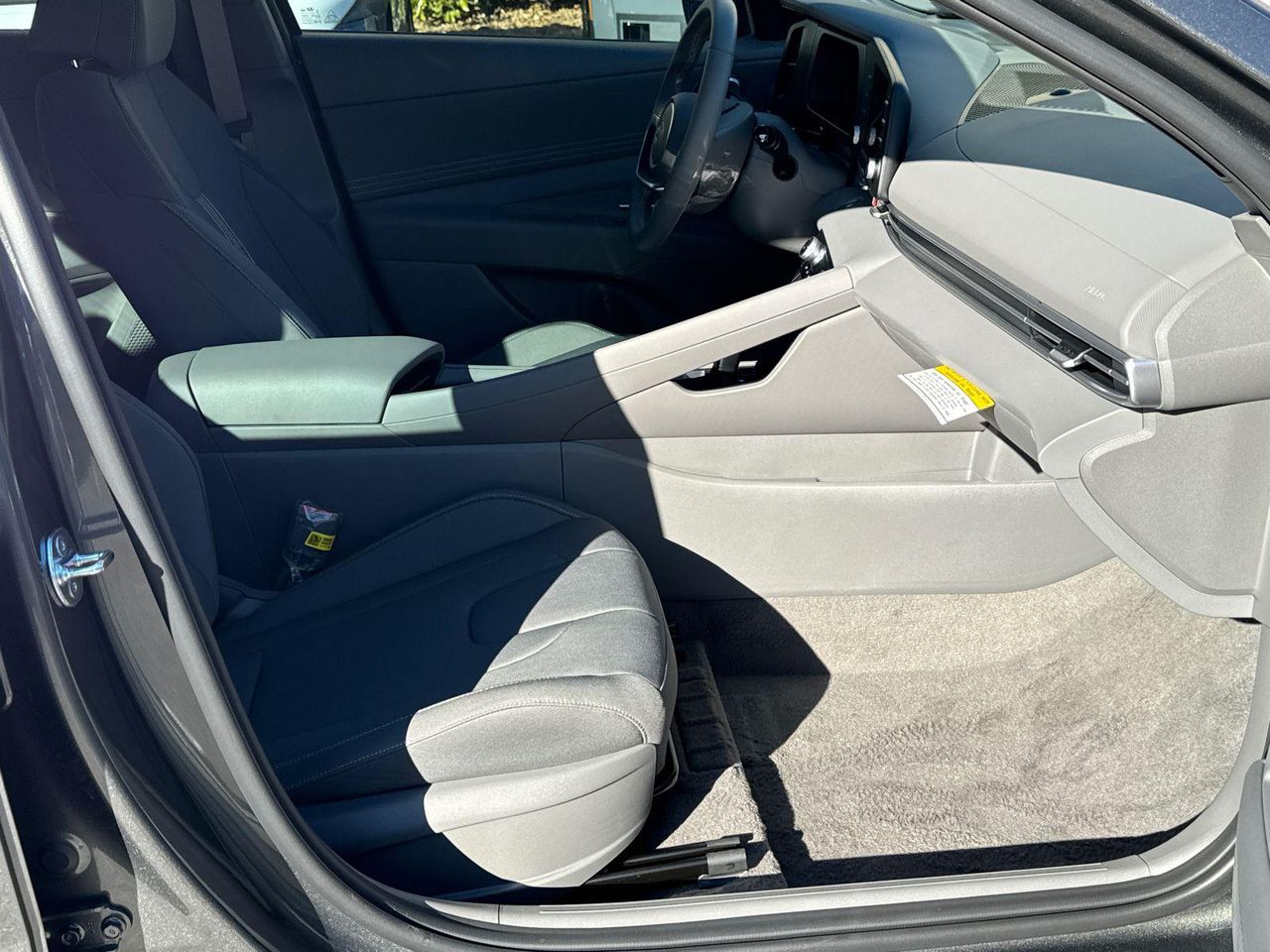 New 2026 Gray HYUNDAI SEL Sport Premium image 14