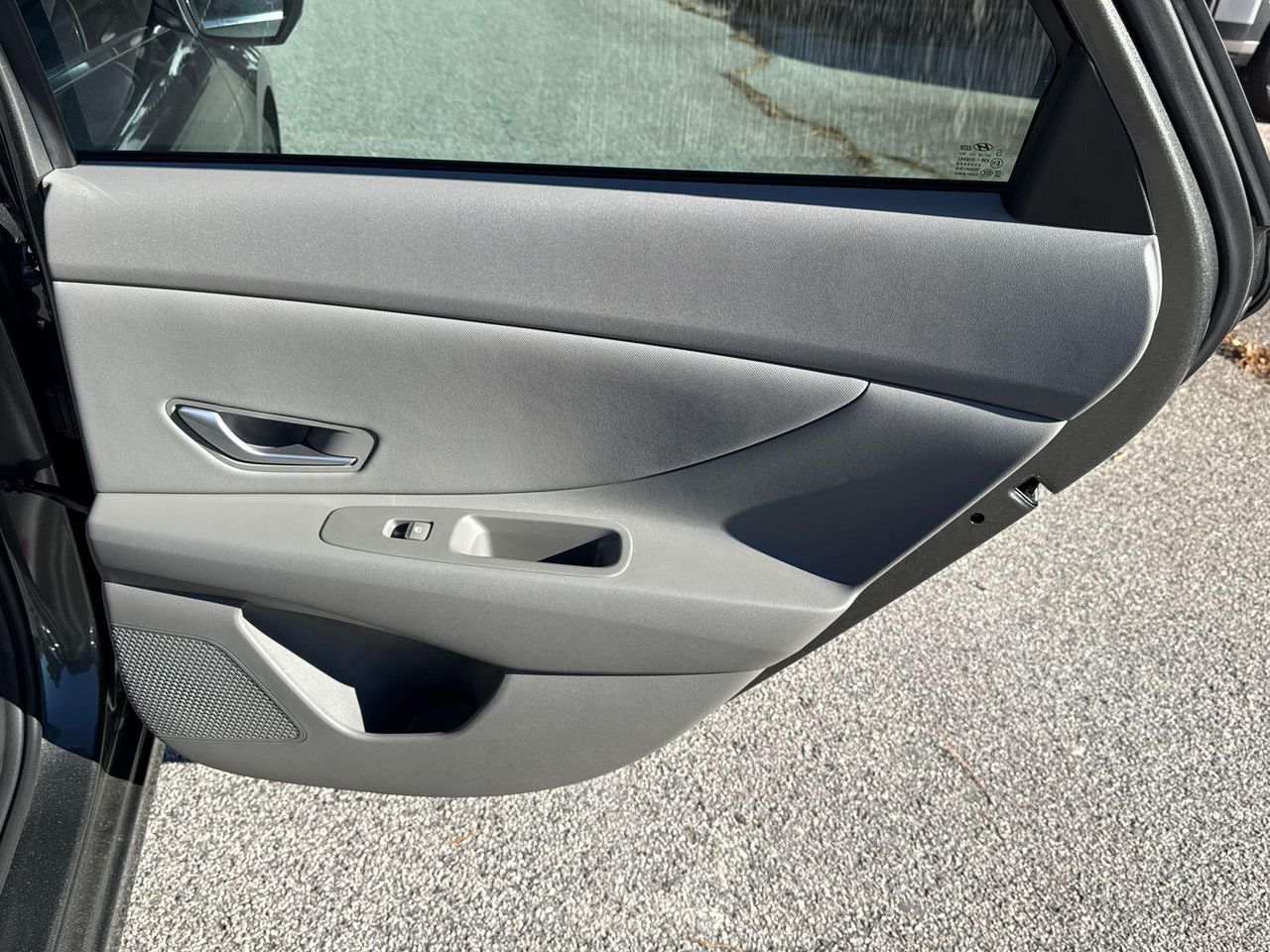 New 2026 Gray HYUNDAI SEL Sport Premium image 17
