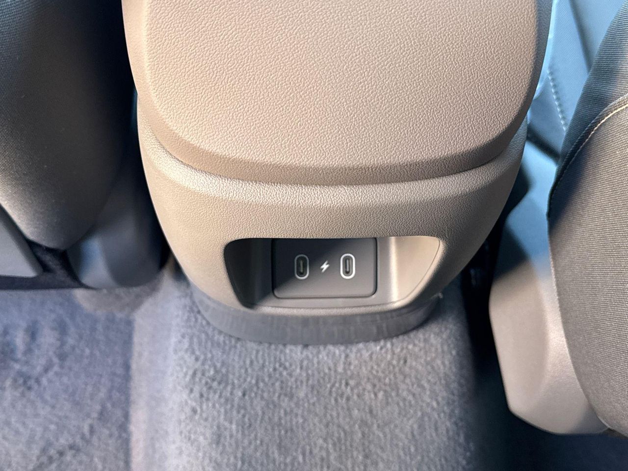 New 2026 Gray HYUNDAI SEL Sport Premium image 25