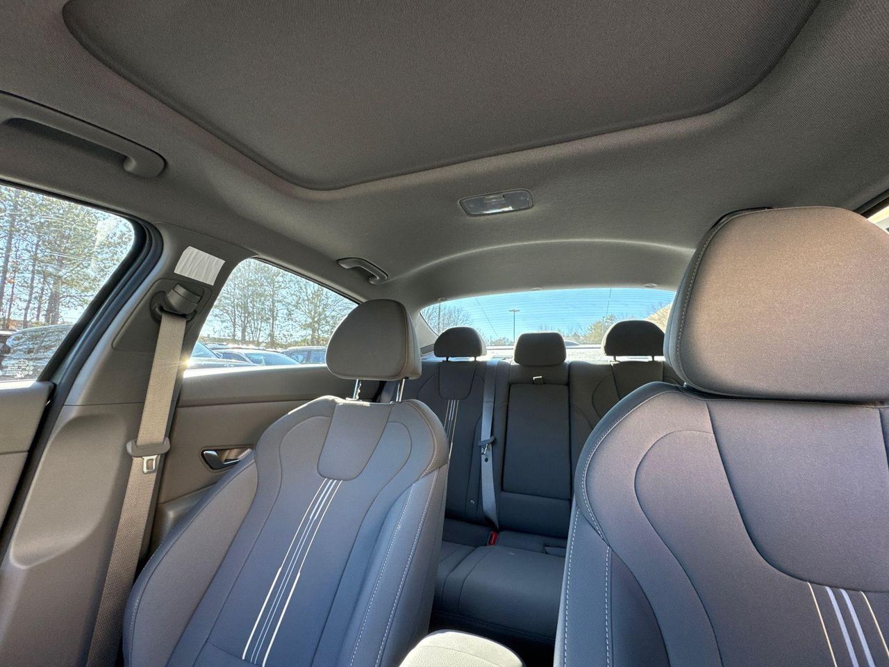 New 2026 Gray HYUNDAI SEL Sport Premium image 32