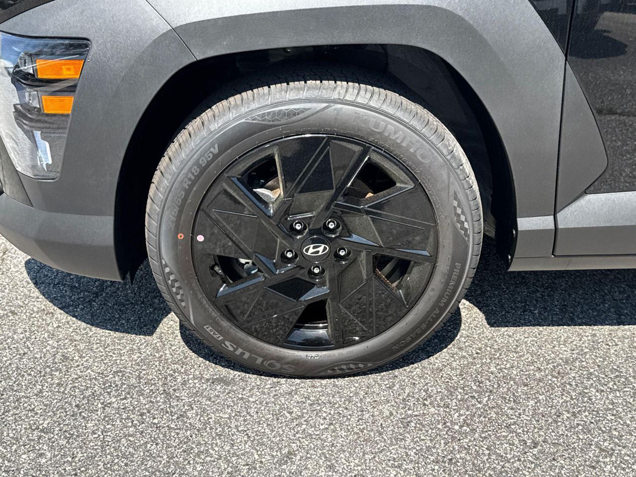 New 2026 Abyss Black HYUNDAI SEL Sport FWD image 12
