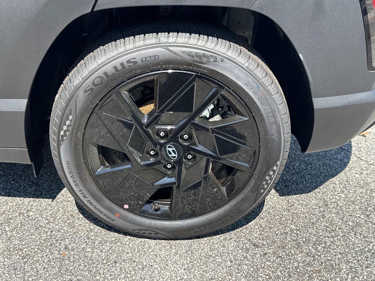 New 2026 Abyss Black HYUNDAI SEL Sport FWD image 20