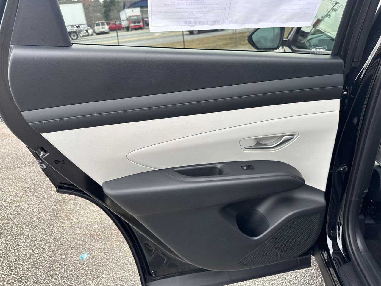New 2026 Black Hyundai SEL Sport FWD image 23