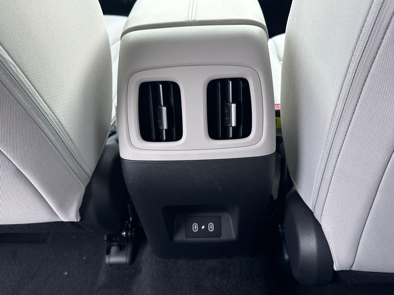 New 2026 Black Hyundai SEL Sport FWD image 26