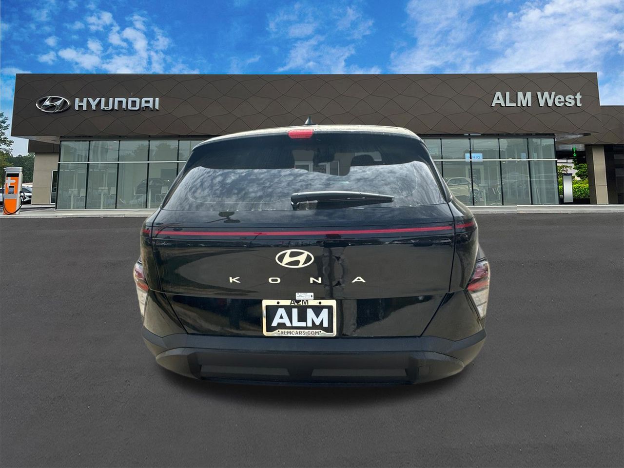 New 2026 Black HYUNDAI SE FWD image 7