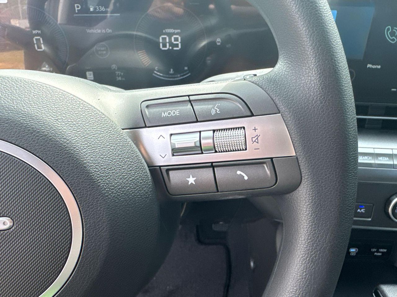 New 2026 Black HYUNDAI SE FWD image 27