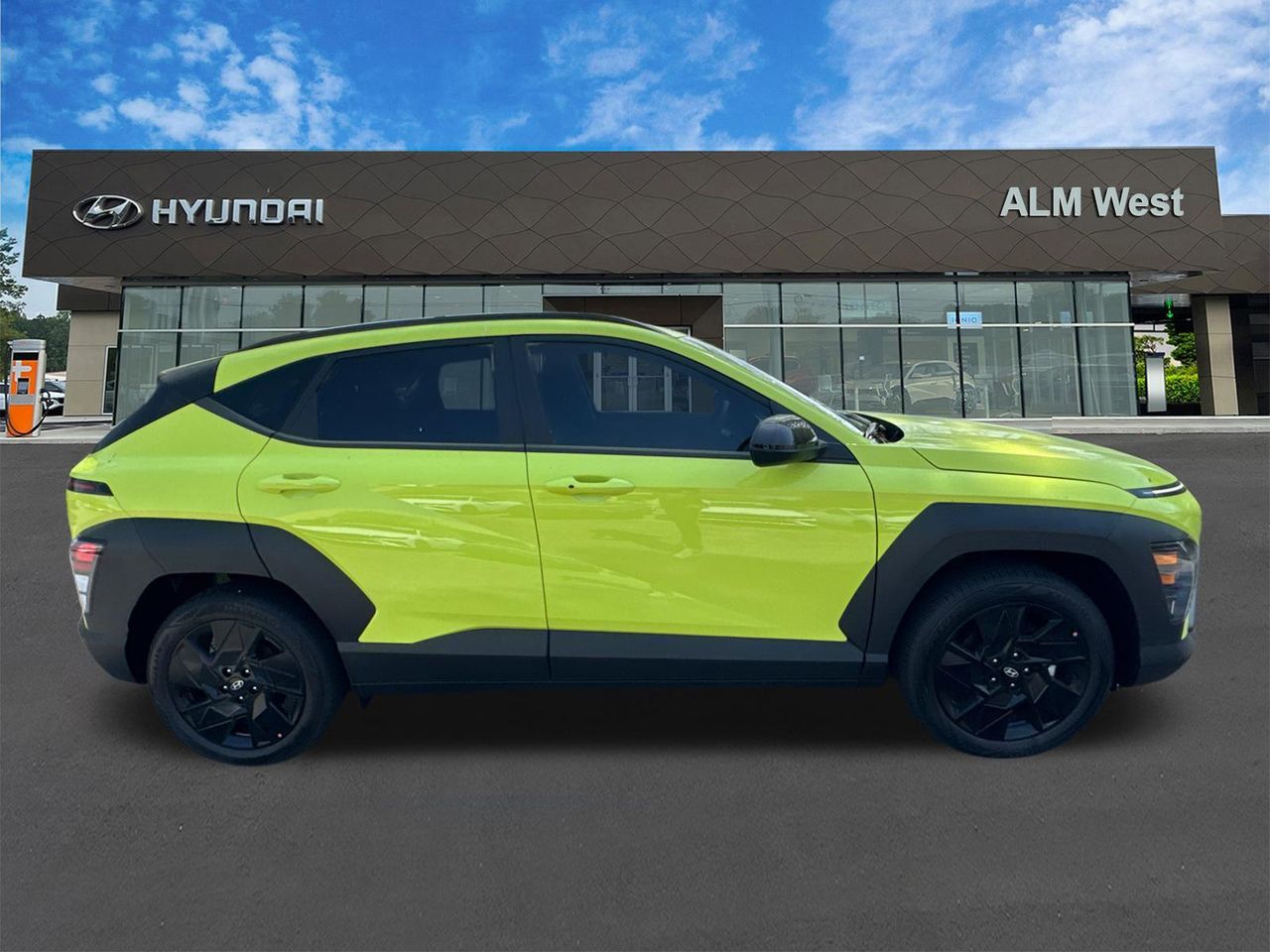 New 2026 Yellow HYUNDAI SEL Sport FWD image 5