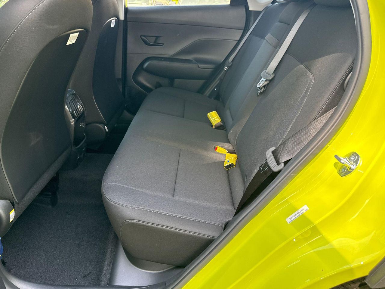 New 2026 Yellow HYUNDAI SEL Sport FWD image 21
