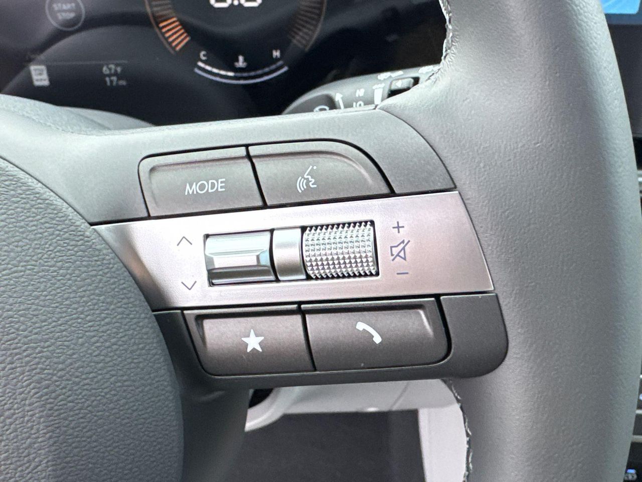 New 2026 Cyber Gray Metallic HYUNDAI SEL Sport FWD image 27