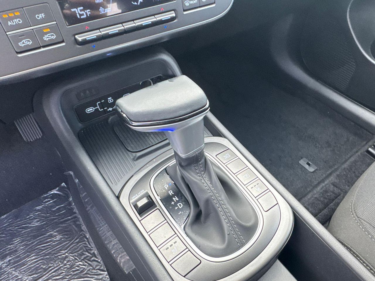 New 2026 Denim Blue Pearl HYUNDAI SEL Sport FWD image 31