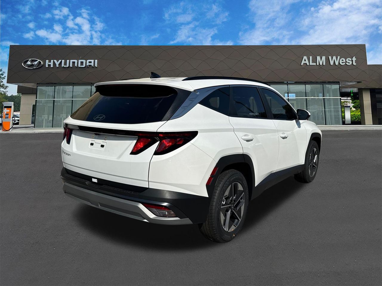 New 2026 White Pearl HYUNDAI SEL FWD image 6