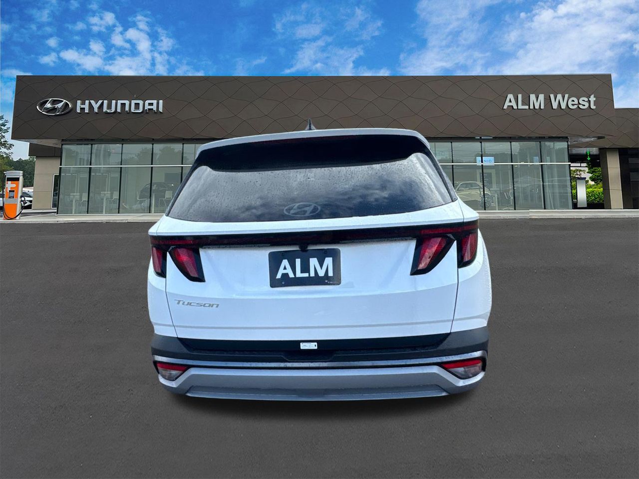 New 2026 White HYUNDAI SEL FWD image 7