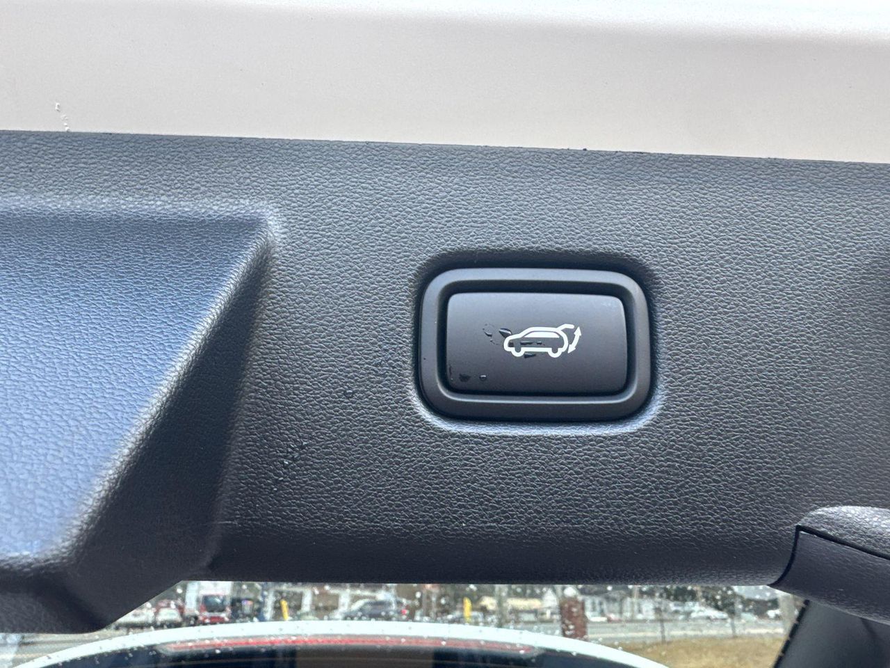 New 2026 White HYUNDAI SEL FWD image 20