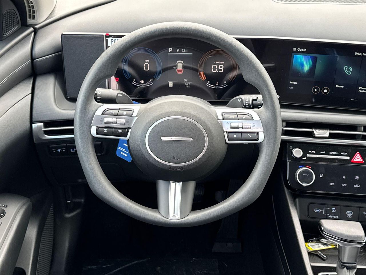 New 2026 White HYUNDAI SEL FWD image 25