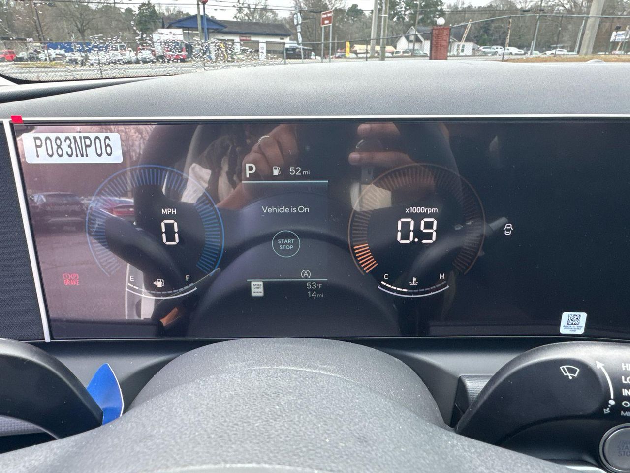 New 2026 White HYUNDAI SEL FWD image 29