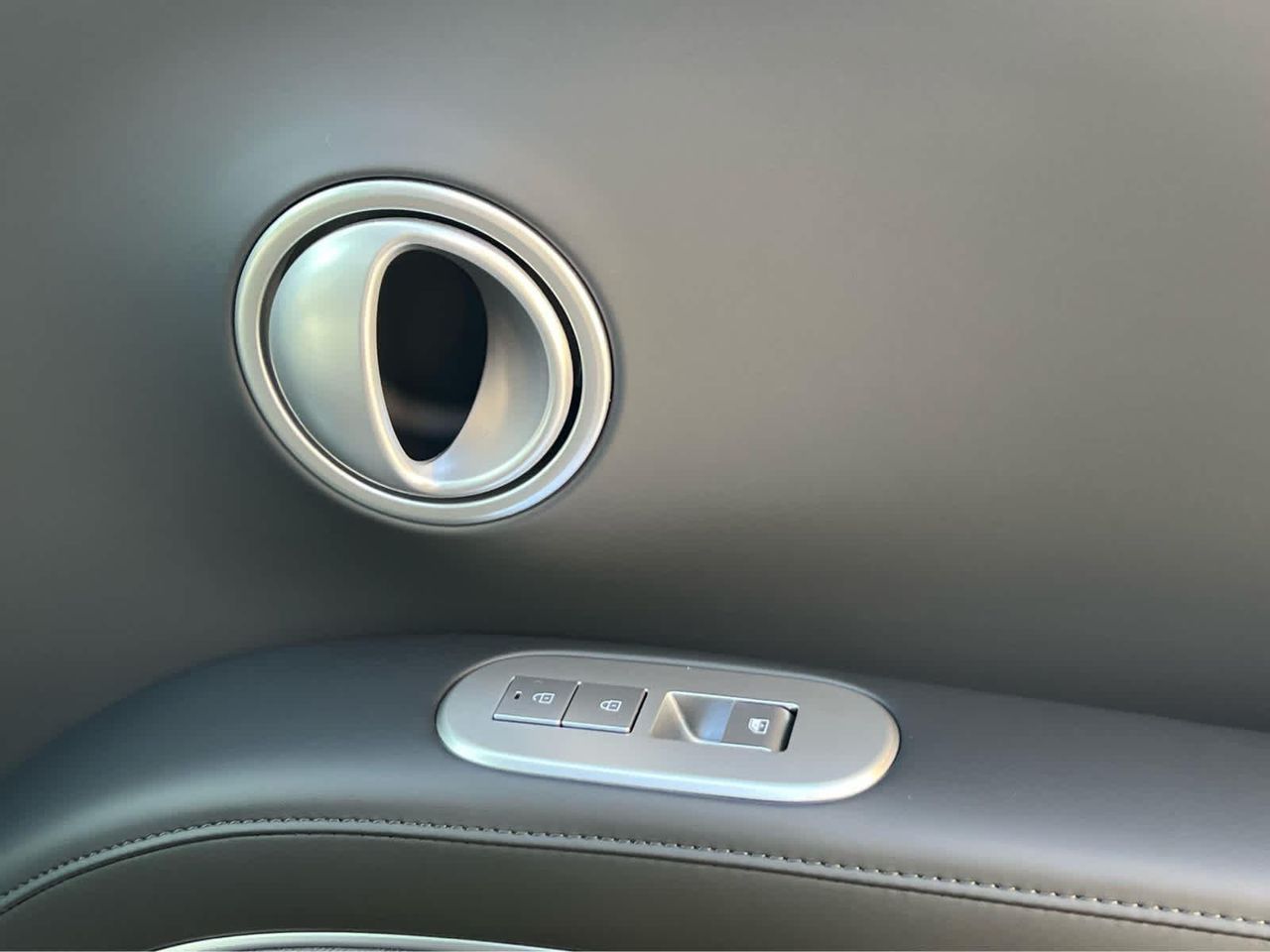 New 2026 Ecotronic Gray Pearl Hyundai Calligraphy AWD image 205
