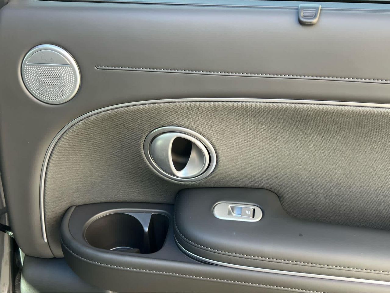 New 2026 Ecotronic Gray Pearl Hyundai Calligraphy AWD image 211