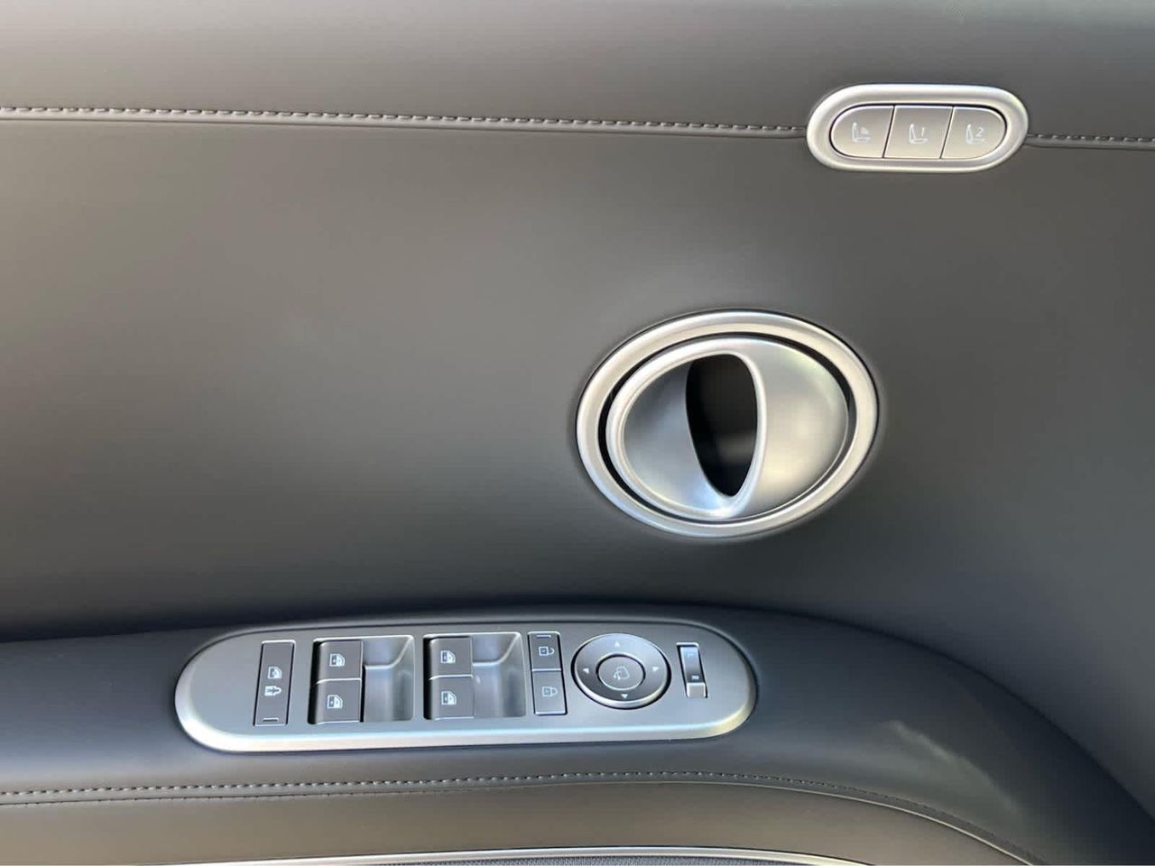 New 2026 Ecotronic Gray Pearl Hyundai Calligraphy AWD image 220