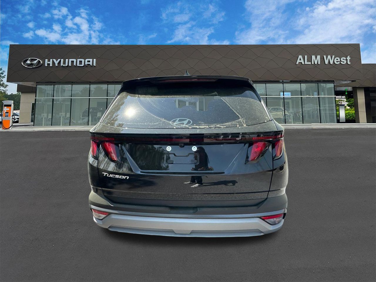New 2026 Black HYUNDAI SEL FWD image 7