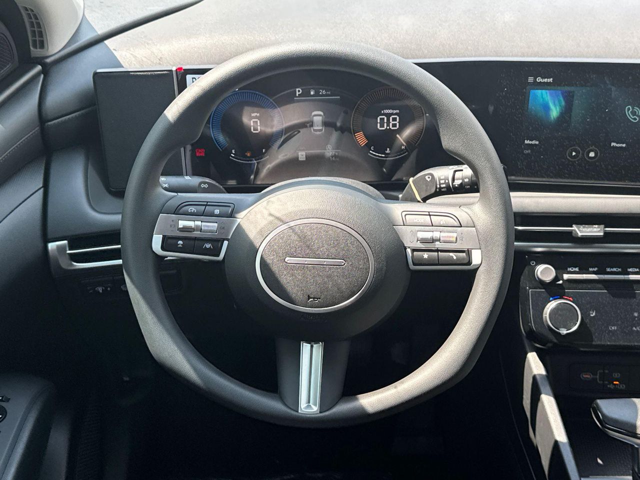 New 2026 Black HYUNDAI SEL FWD image 25