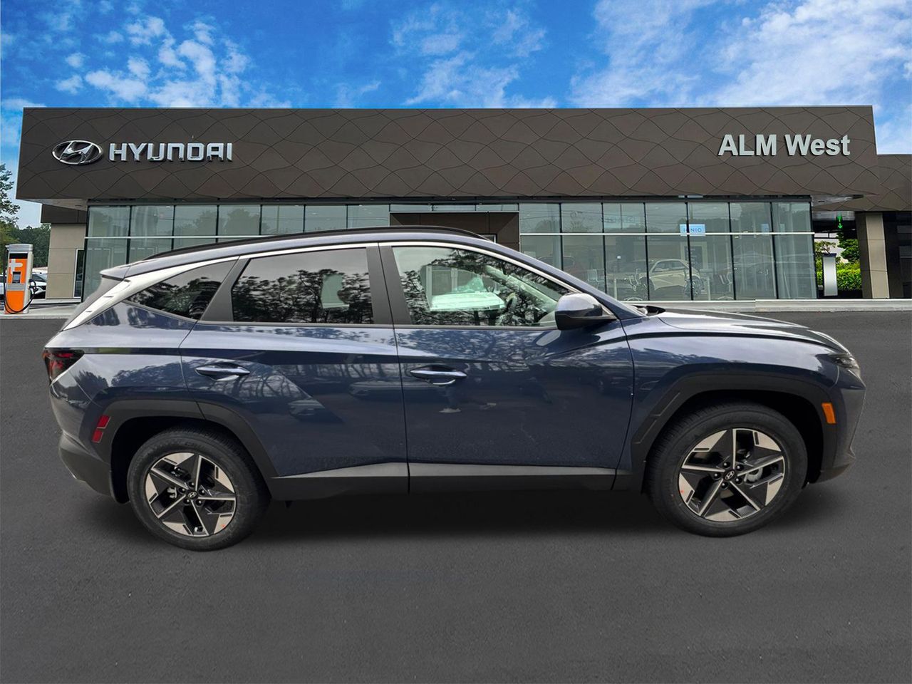 New 2026 Blue HYUNDAI SEL FWD image 5