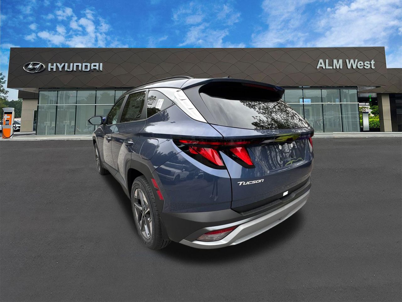 New 2026 Blue HYUNDAI SEL FWD image 8