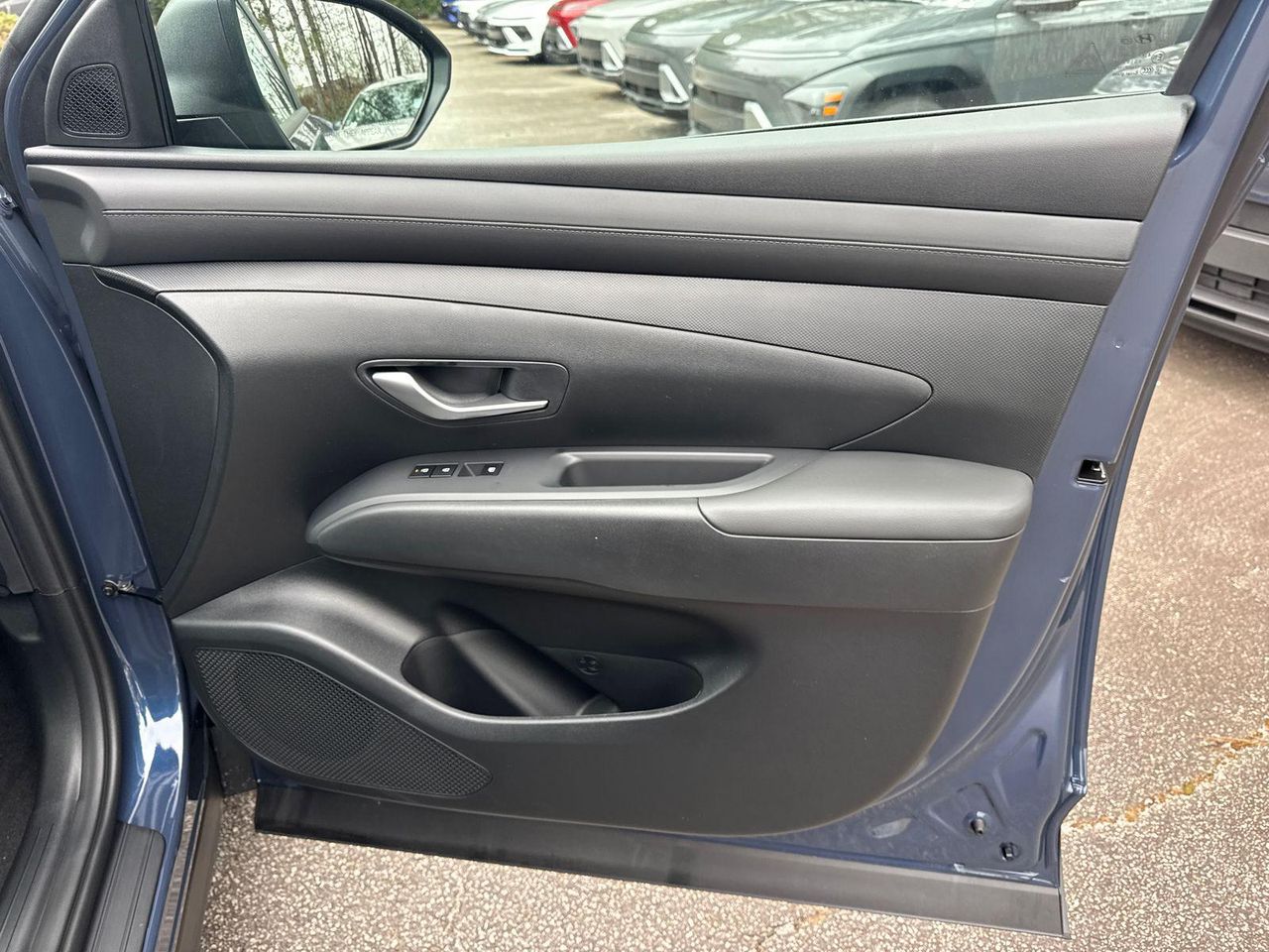 New 2026 Blue HYUNDAI SEL FWD image 15