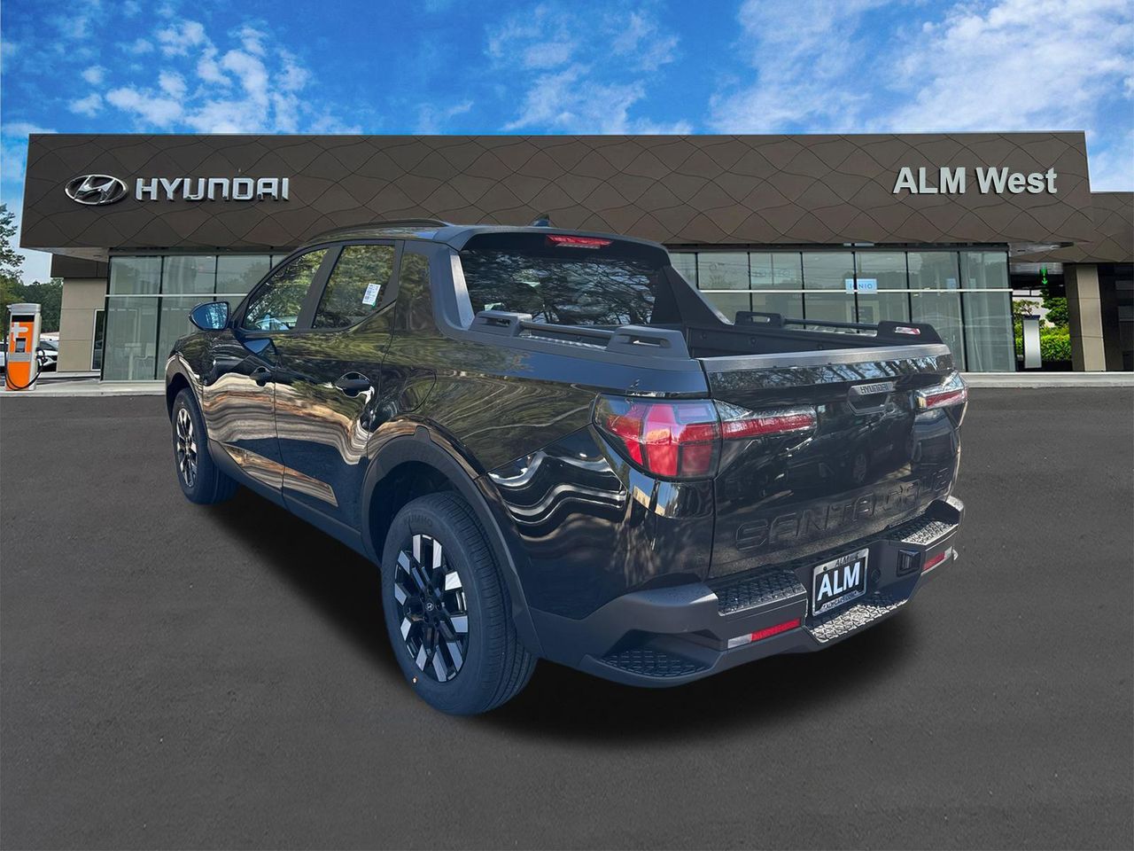 New 2026 Phantom Black HYUNDAI SEL FWD image 8