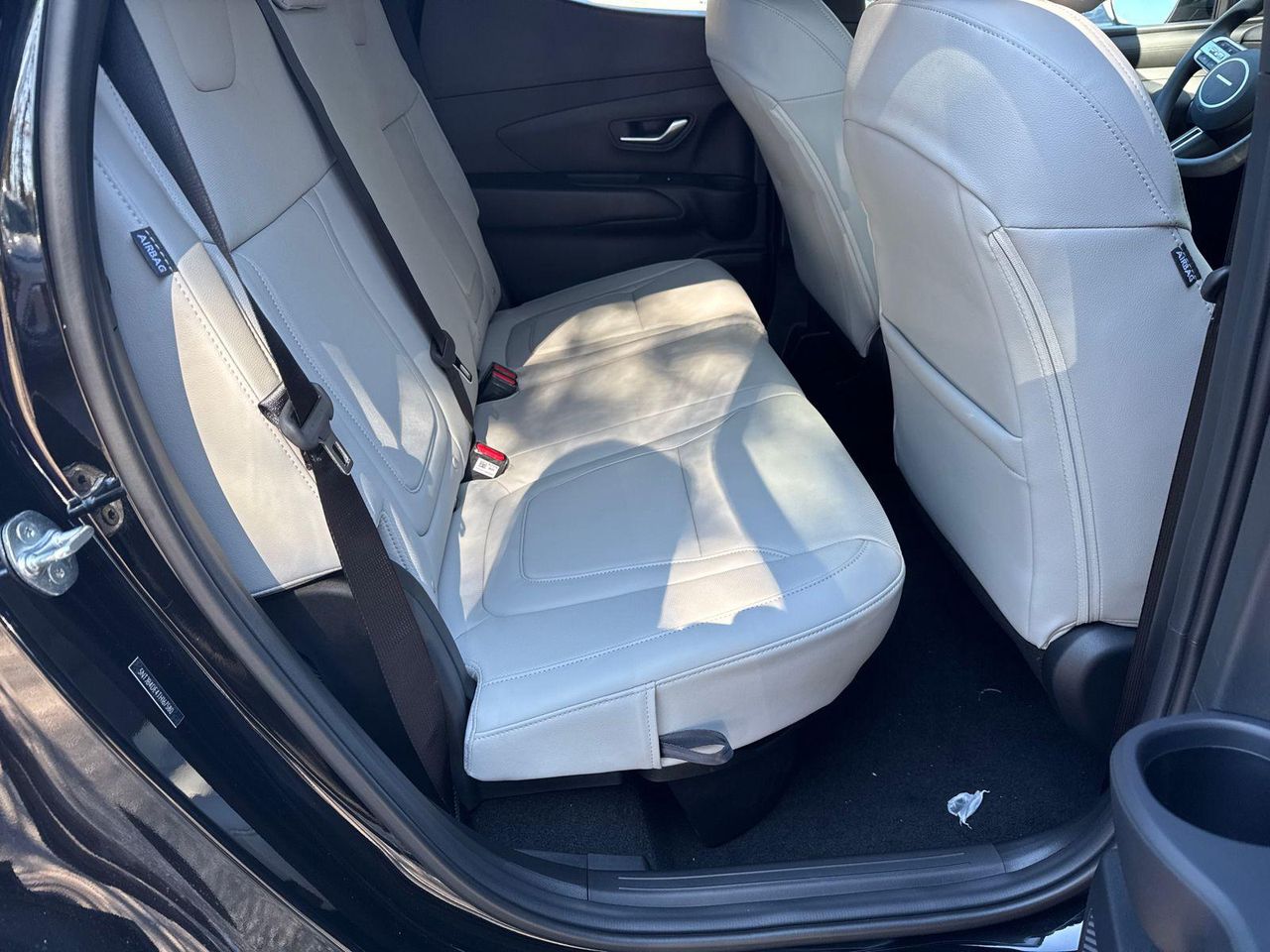 New 2026 Phantom Black HYUNDAI SEL FWD image 16